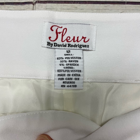 Fleur by David Rodriguez White pants fully lined wide leg zips on side, size 12 - Picture 3 of 4